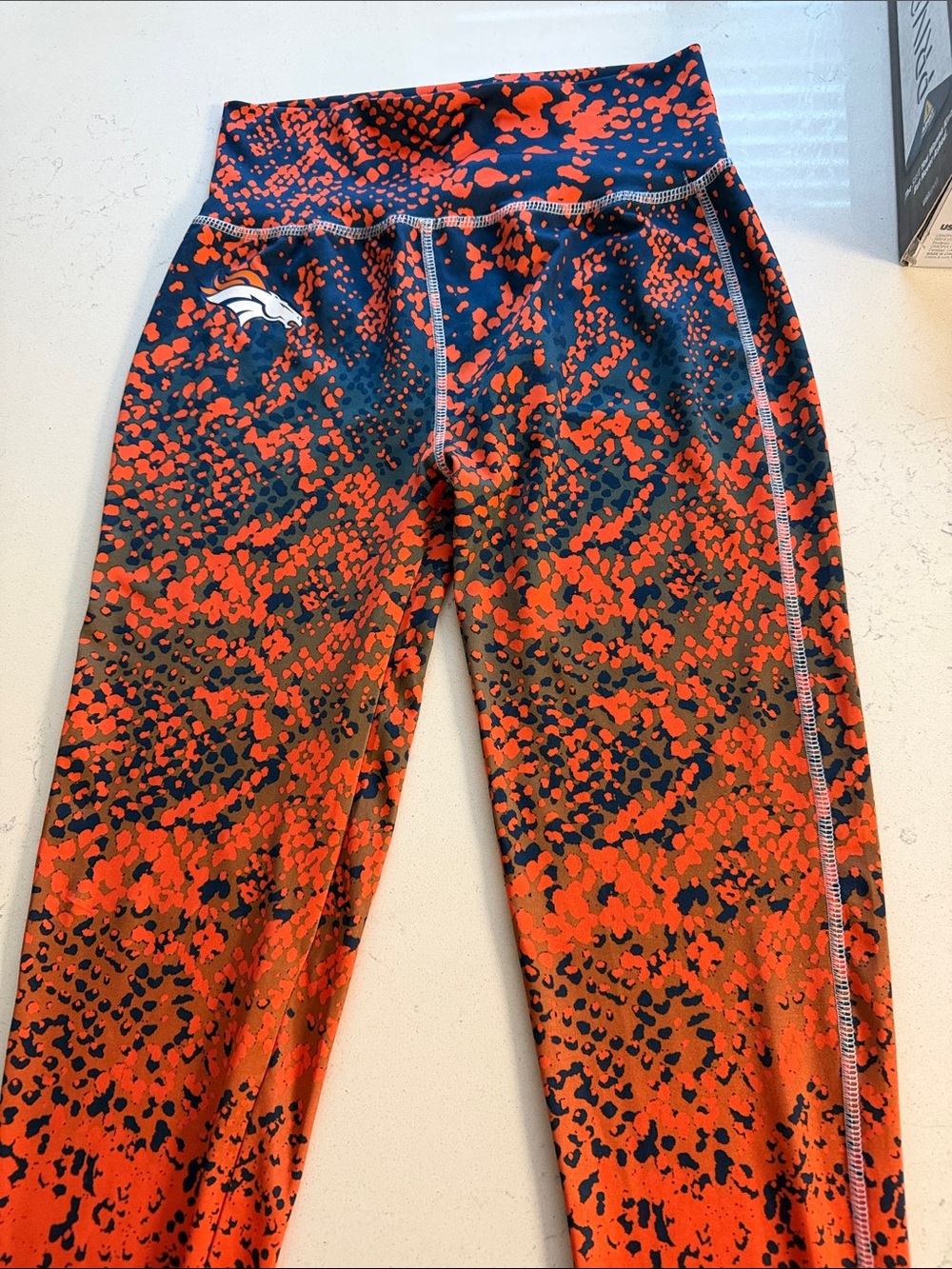 NFL Women's Orange and Navy Leopard Print Leggings